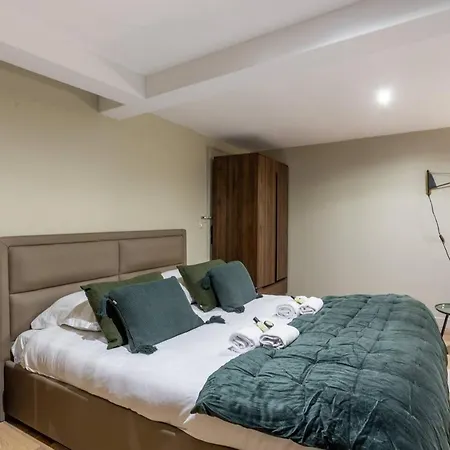 Center Of By Studio Prestige Apartment *